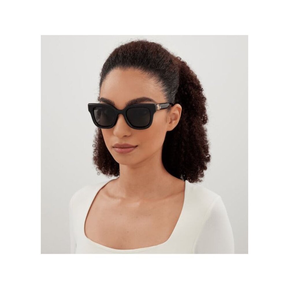 NEW GG1828S 003 GUCCI SUNGLASSES SHINY SOLID BURGUNDY WOMEN EYEWEAR GUCCI - Picture 3 of 12